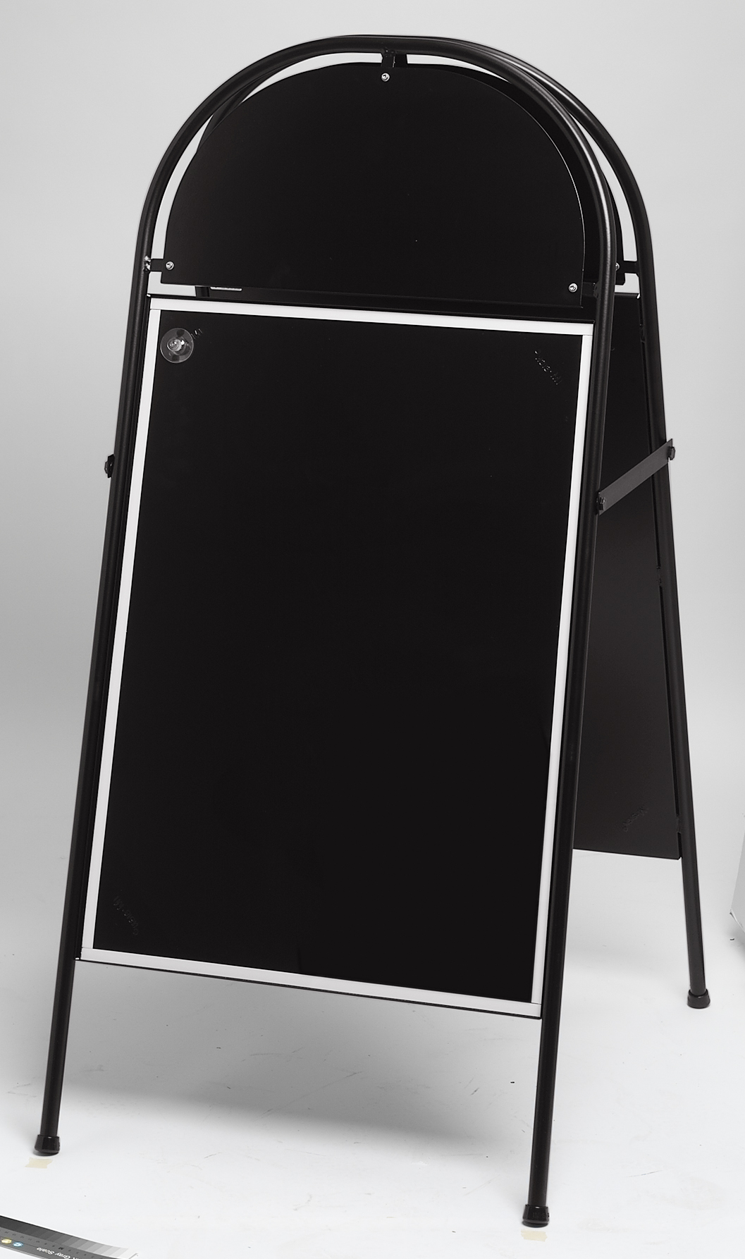 Skyltställ svart 70x50x120cm