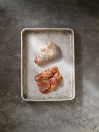 Gårdskyckling Klubbfilé med Skinn ca 150g ECC