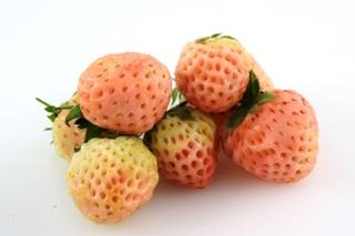 Jordgubbar Vita