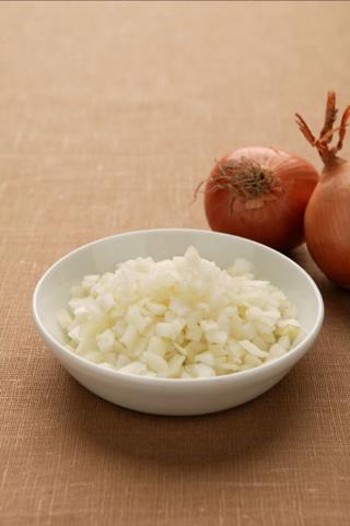 Gul Lök Tärnad 6x6 mm